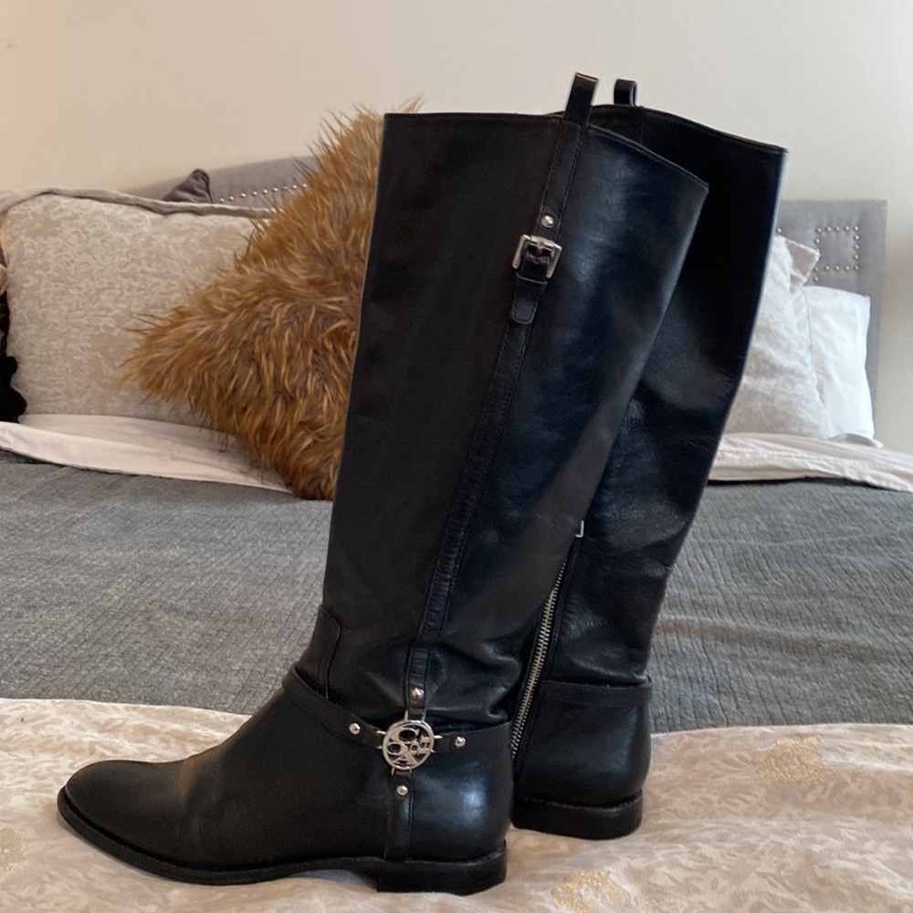 Coach Milan calf leather logo boots -size 7 - Picture 3 of 5
